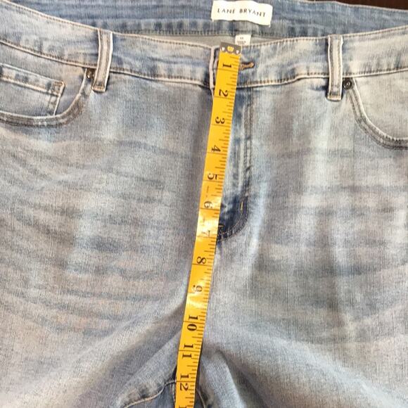 Lane Bryant Size 16 Signature Fit Mid Rise Embroidered Boyfriend Midi Short NICE - Picture 10 of 11